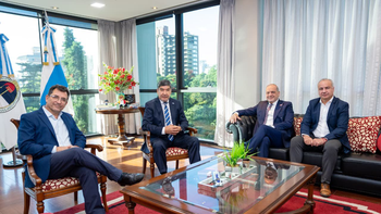 II Jornadas Internacionales de Otología en Tucumán: Acevedo recibió a especialistas