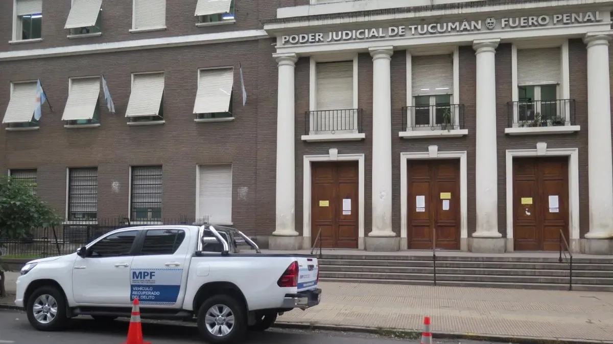 Seguirá en prisión preventiva el acusado de un violento robo a una familia en barrio Ampliación Policial IV. Seguirá en prisión preventiva el acusado de un violento robo a una familia en barrio Ampliación Policial IV.