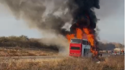 Se incendió un micro cerca de Molle Yaco