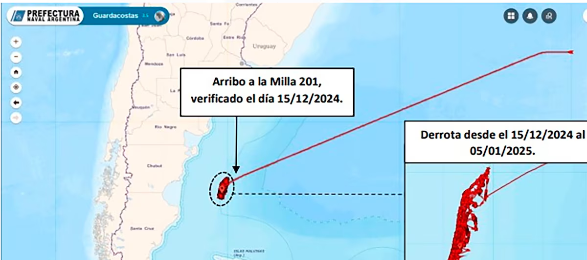 Los movimientos ("derrota") del buque chino con bandera de Vanuatu que hab&iacute;a sido detectado pescando ilegalmente el 5 de enero. Foto: Infobae &nbsp;