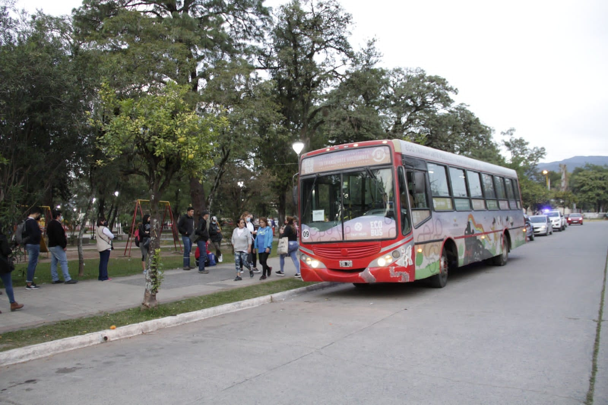 Tafí Viejo: El Ecobus brindará un servicio a trabajadores que se dirigan a la Capital.