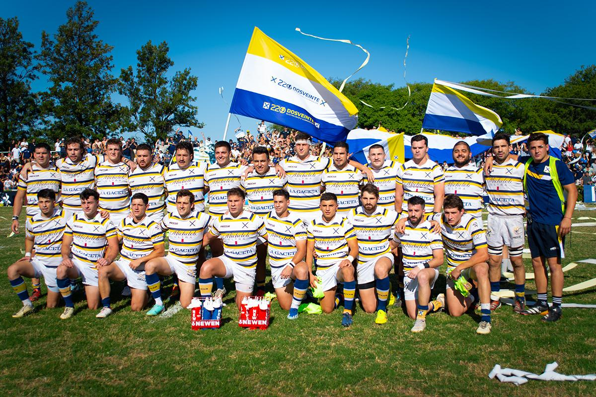 El plantel de Lawn Tennis, campeón del Torneo del Interior de rugby. Foto: Sandra Lezana Guerrero.