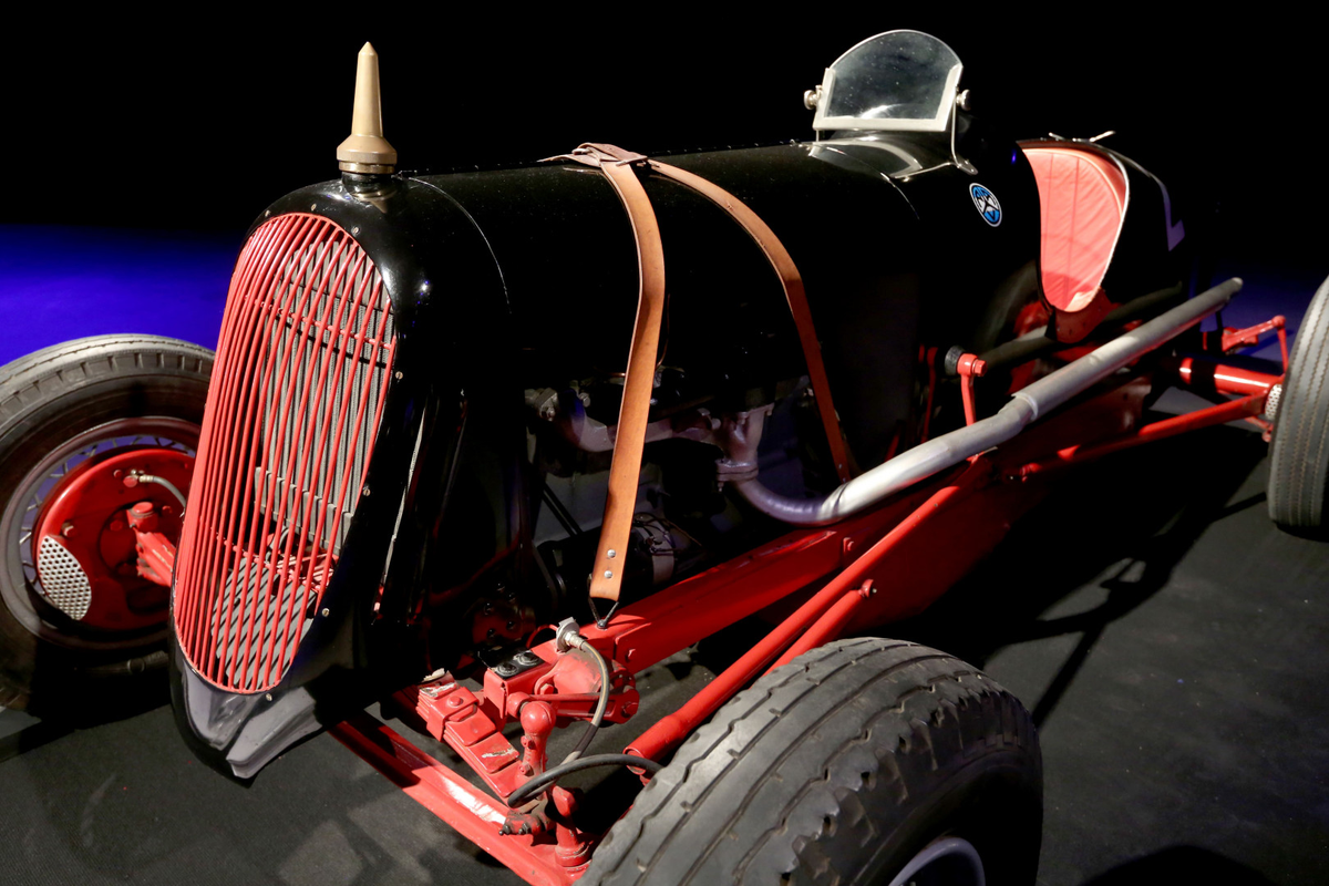 Tecnópolis: exhiben cuatro emblemáticos autos de Fangio