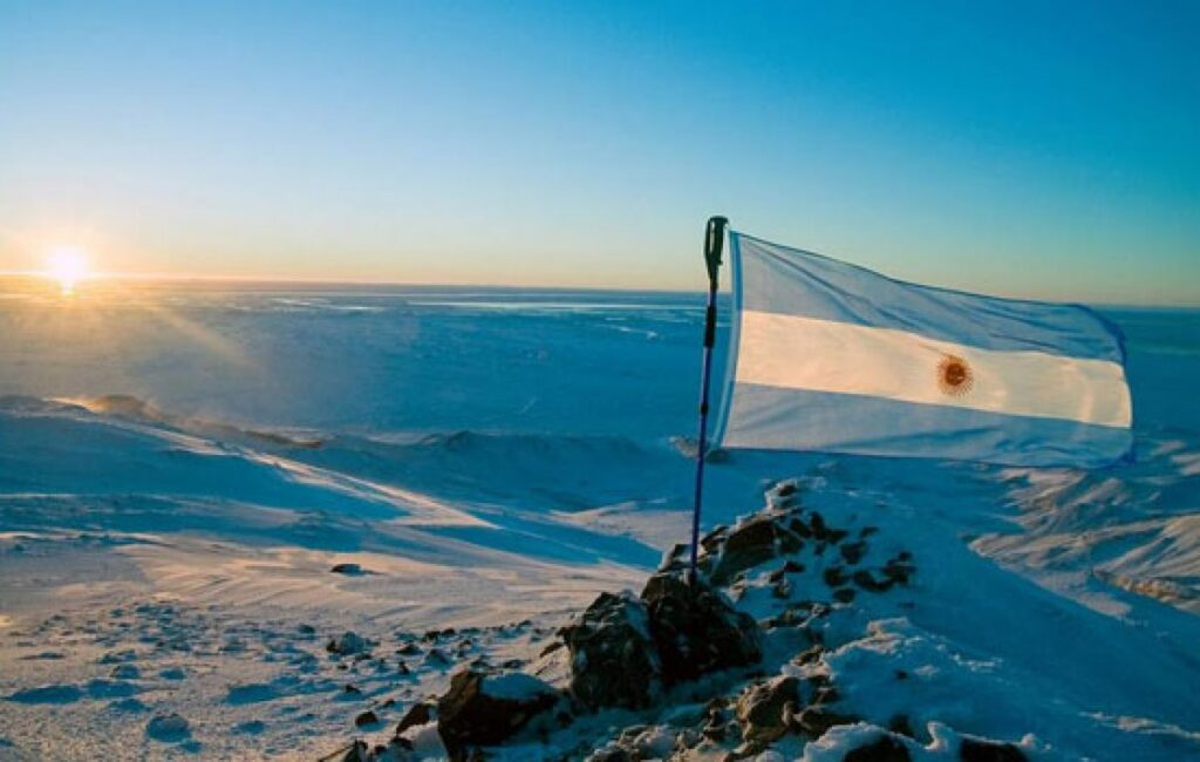 Antártida: hace 119 años se izó la bandera argentina en Orcadas