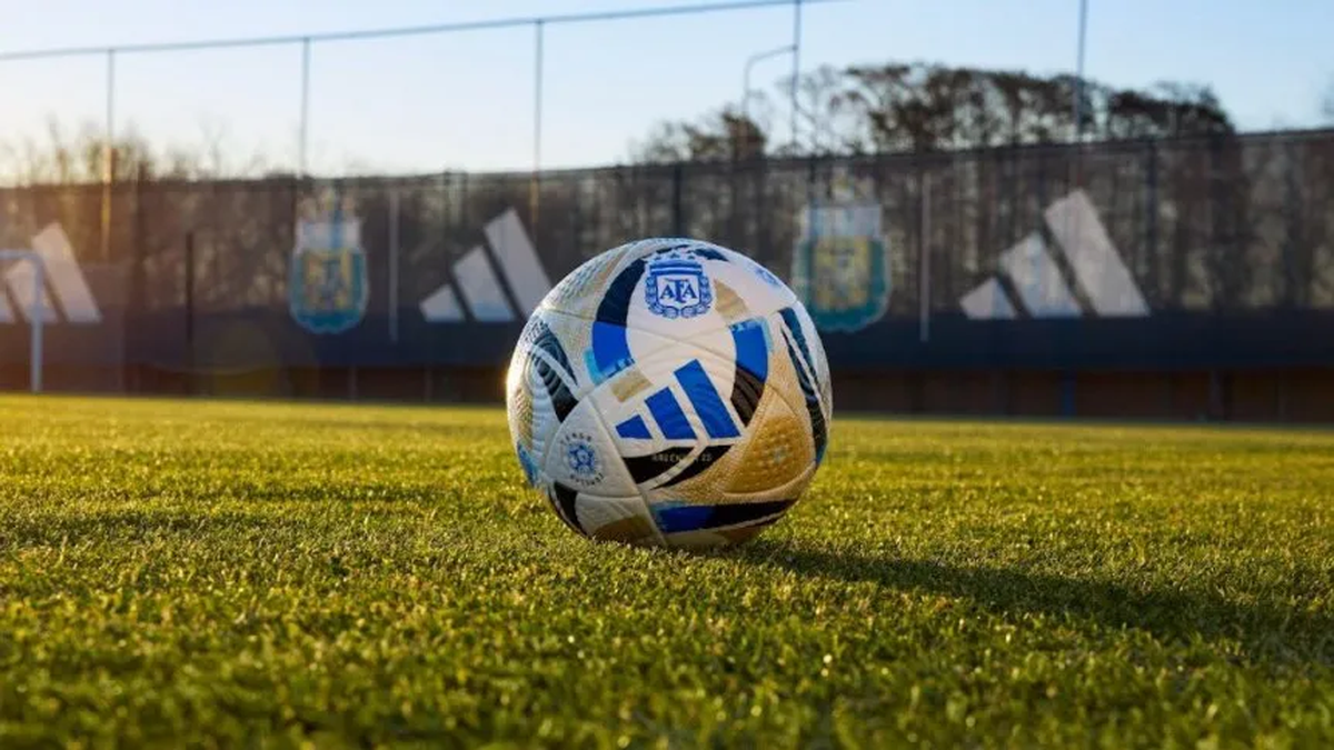 AFA presentó la Argentum 25, la pelota del Torneo Clausura