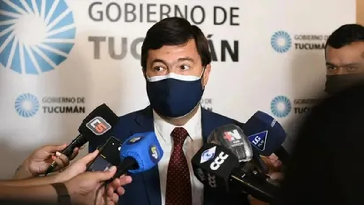 Eugenio Agüero Gamboa, ministro de Seguridad.