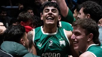 El tucumano Emiliano Lezcano volvió a ser el héroe de Ferro