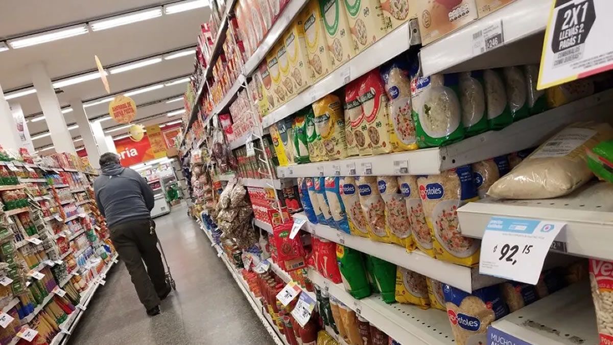 El Gobierno se reúne con supermercados y alimenticias