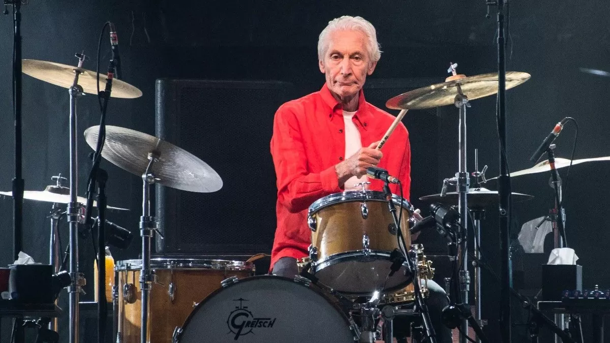 Charlie Watts, el baterista de los Rolling Stones murió a los 80 años.