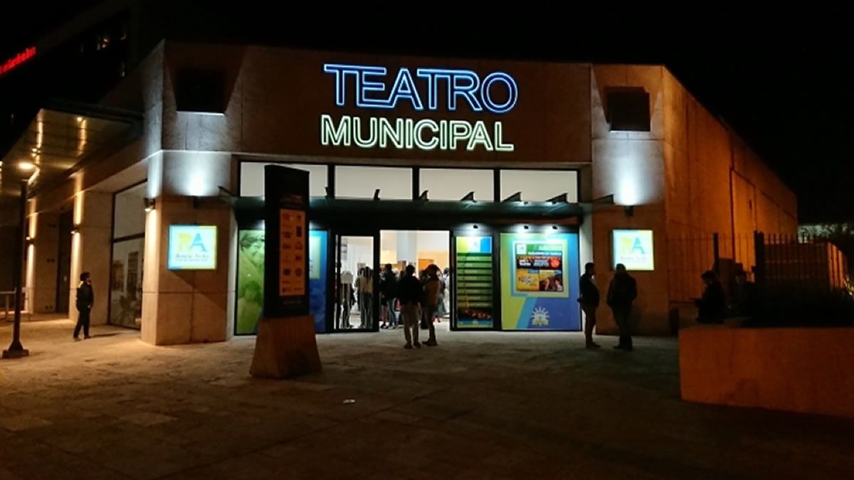 Teatro Rosita Ávila: Habrá espectáculos que suben al escenario