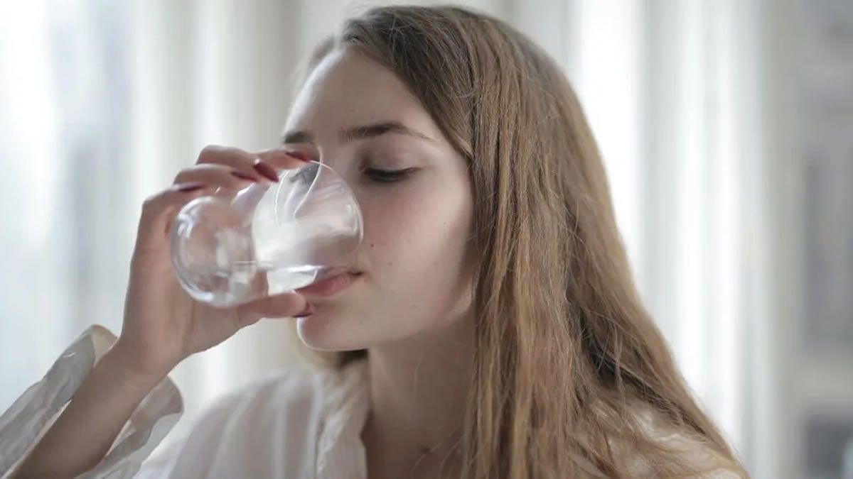Consumo de agua: ¿Cuánto hay que tomar por día?