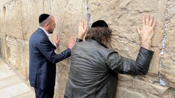 El presidente Milei visitó el Muro de los Lamentos en Israel