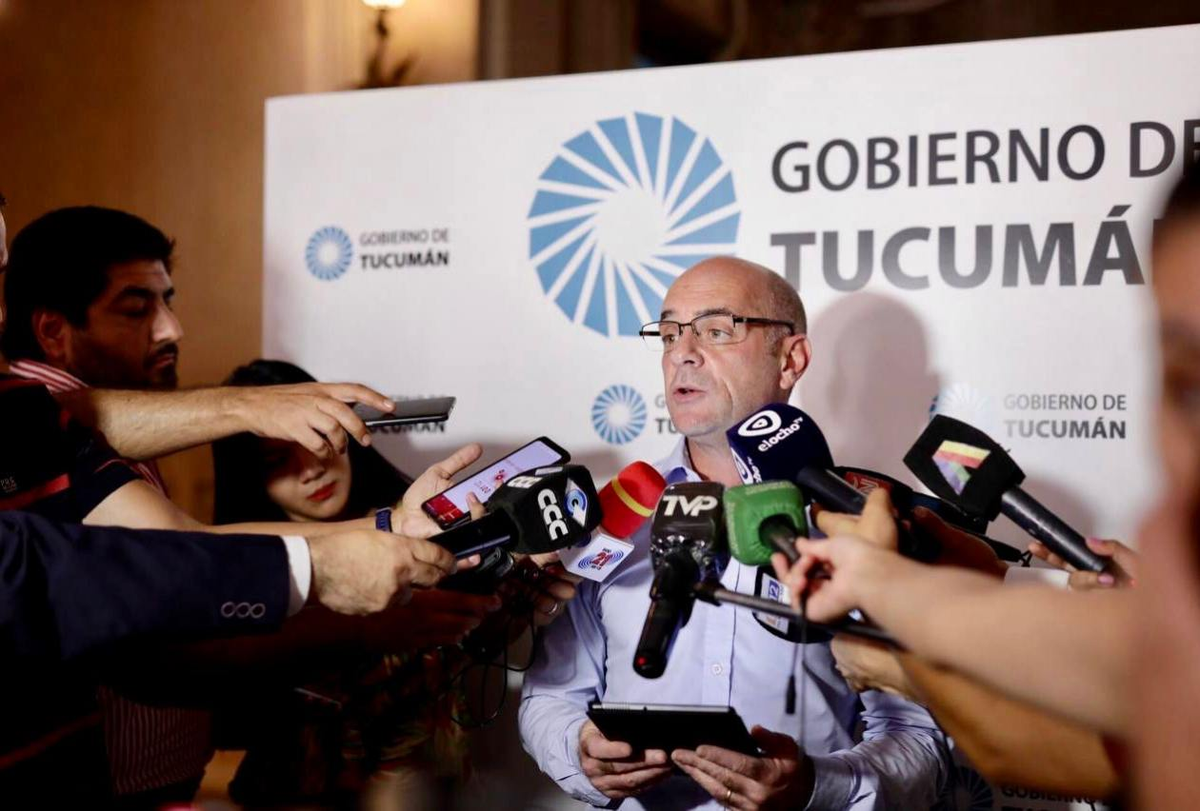 El Gobierno designó 732 auxiliares para escuelas de Tucumán