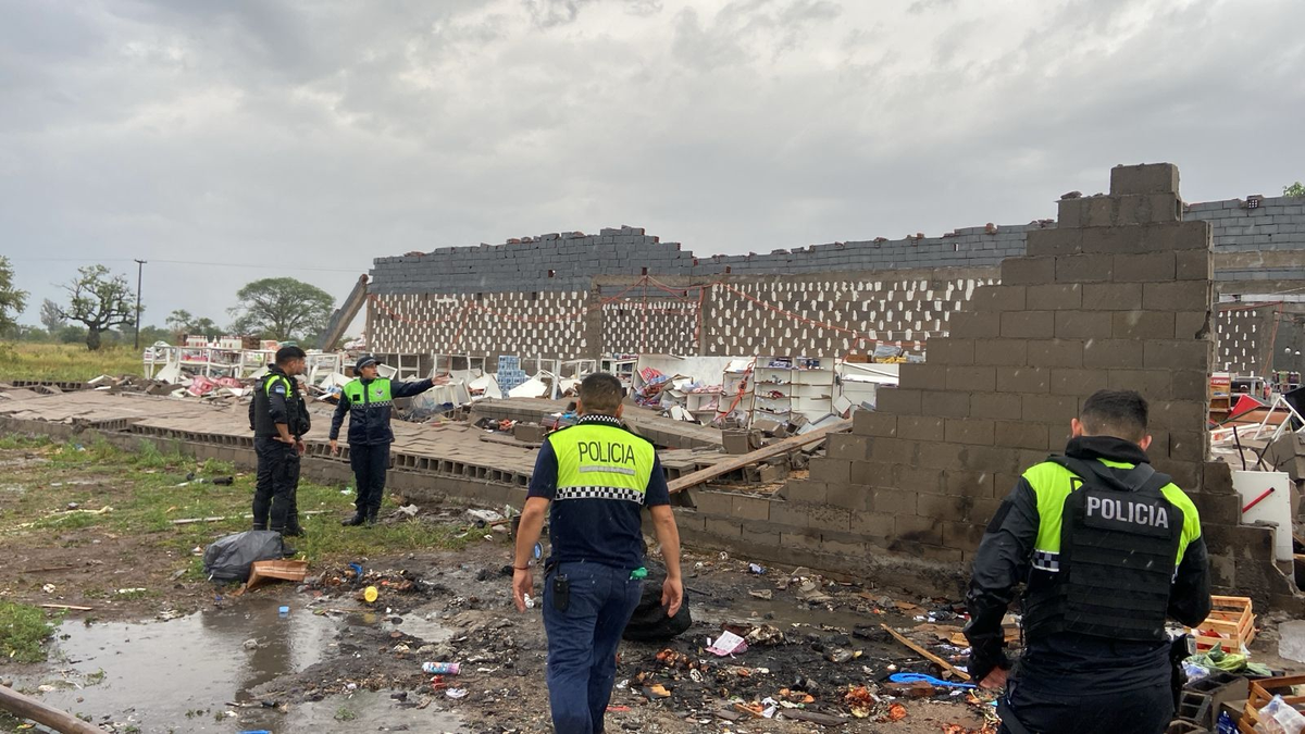 Delfín Gallo: se desplomó un supermercado por un tornado