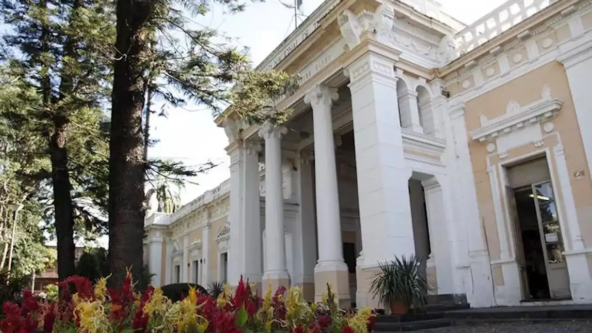 Este programa que lanza la UNT tiene como objetivo principal ayudar a quienes terminan sus estudios secundarios en el pasaje a la vida universitaria. Foto: panorama24.com.ar