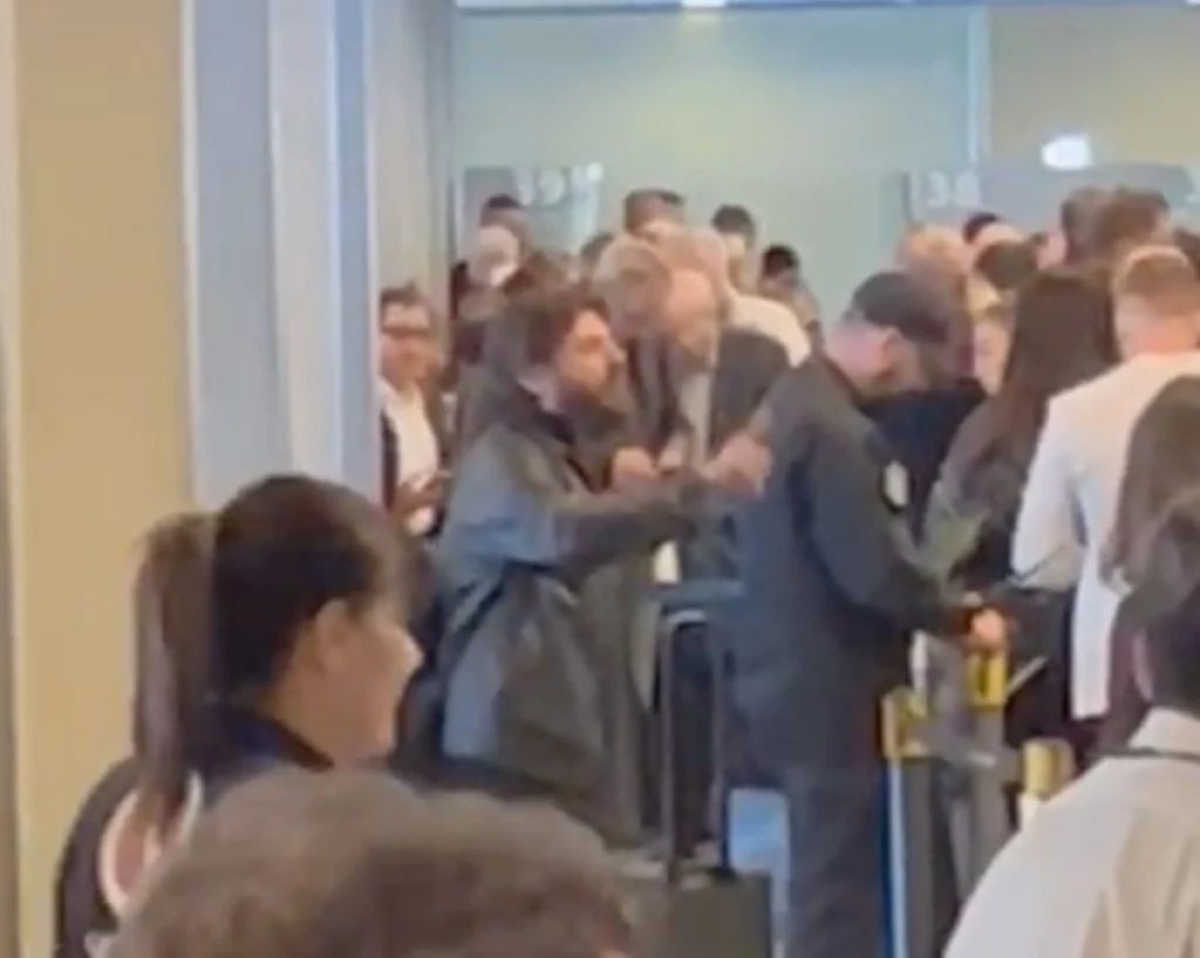 Juan Grabois fue escrachado en el aeropuerto de Ezeiza