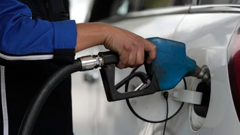 YPF insiste en que no habrá cimbronazos en el precio de las naftas