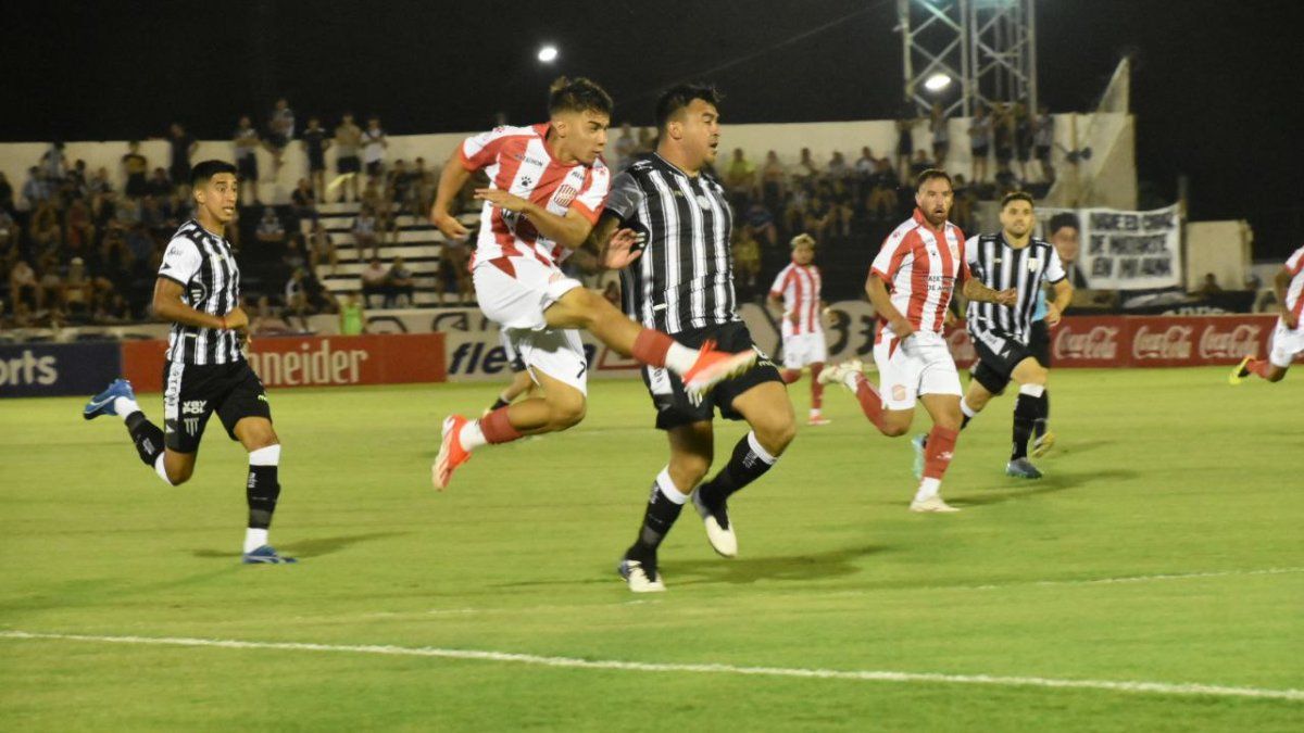 San Martín empató 0 a 0 ante Gimnasia en Mendoza