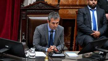 Martín Menem rechazó el pedido de Unión por la Patria para tratar el DNU