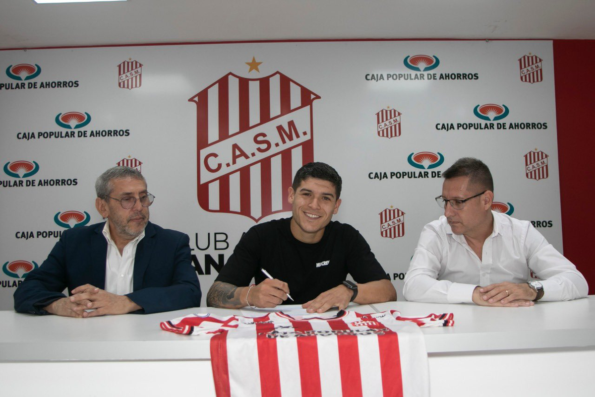 Nahuel Banegas ya firmó su contrato con el Santo.