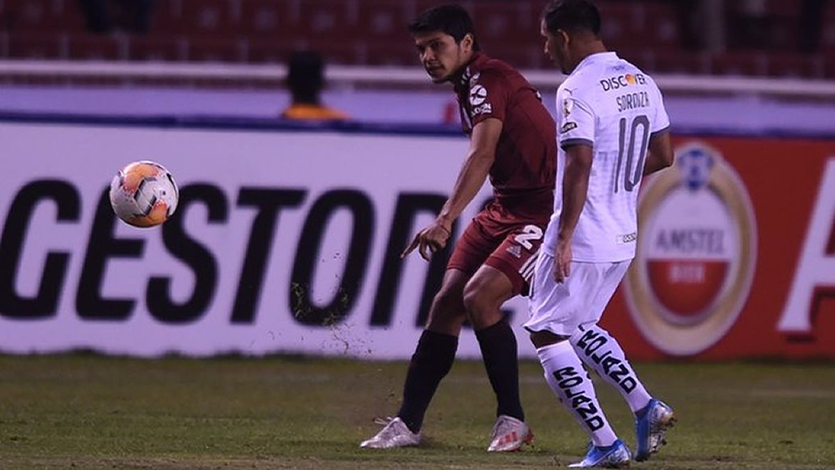 En su debut, River perdió 3 a 0 ante Liga de Quito en Ecuador