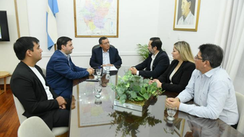 Celusal donará tierras para viviendas, más un puente para familias de El Timbó