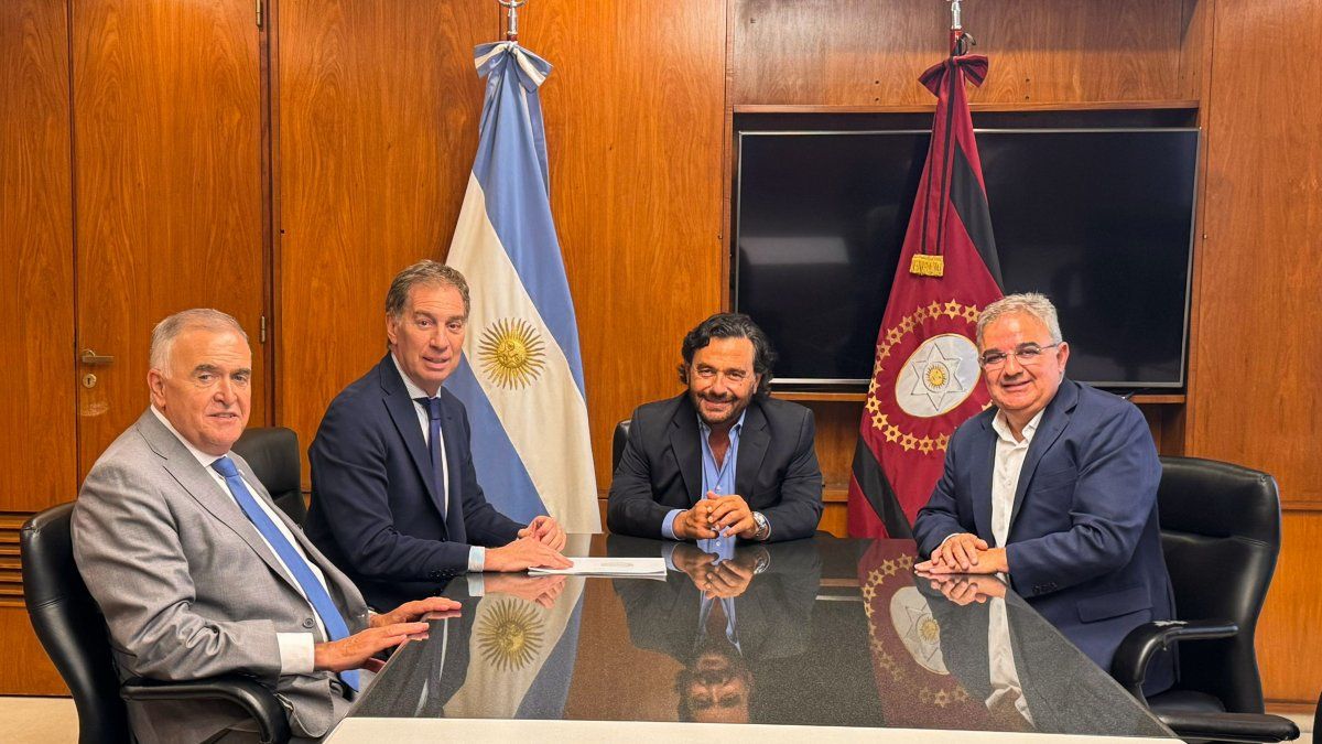 Jaldo y gobernadores del norte reclamaron cambios en el capítulo fiscal