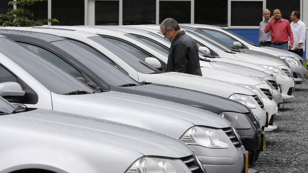La compraventa de autos usados repuntó en mayo los más vendidos