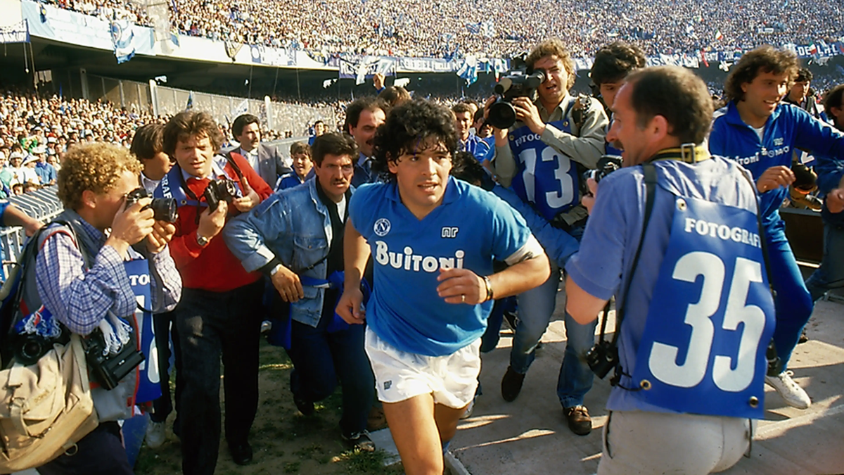 Tres años: El emotivo recuerdo de Napoli a Diego Maradona
