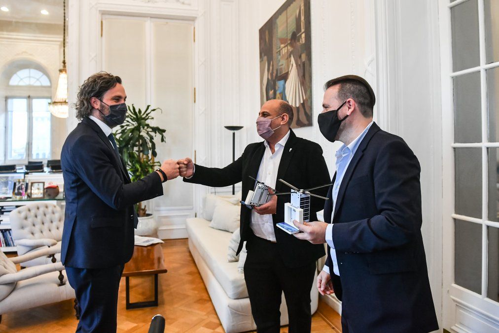 Cuándo lanzarán al espacio el primer picosatélite argentino