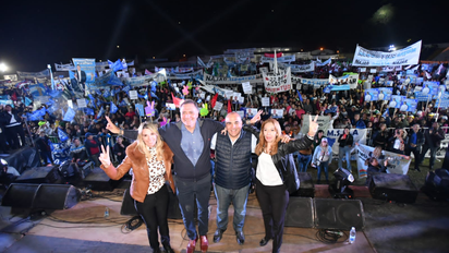 Manzur recibió el apoyo de Carlos y Marta Najar