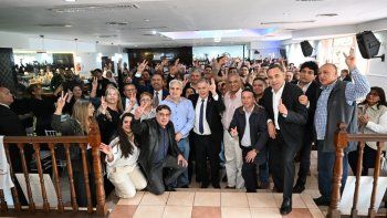 Jaldo se reunió con más de 250 docentes de ATEP y AMET
