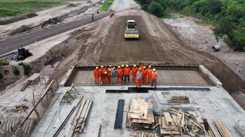 Avanza la construcción de un nuevo puente en Leales