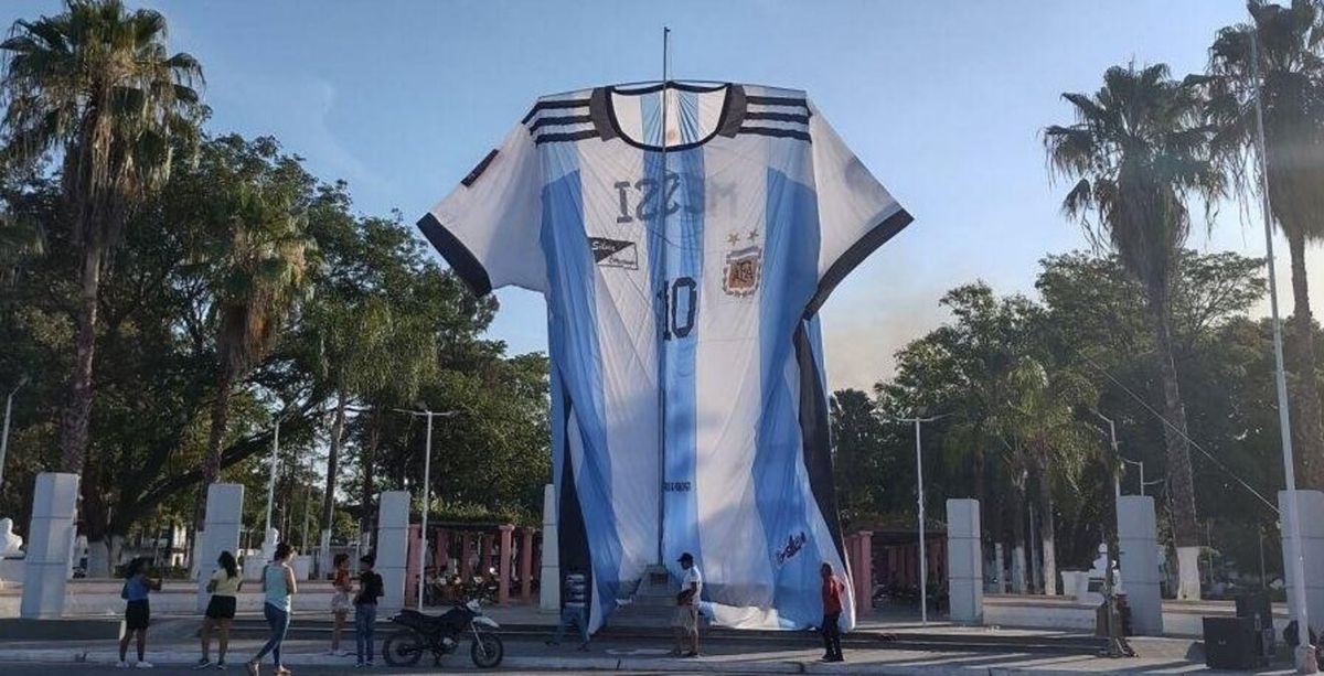 La camiseta más grande del mundo está en Salta