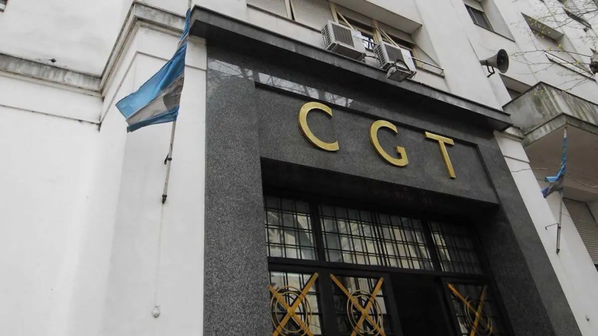 La CGT apoyó la decisión de exención de ganancias sobre el aguinaldo La CGT apoyó la decisión de exención de ganancias sobre el aguinaldo