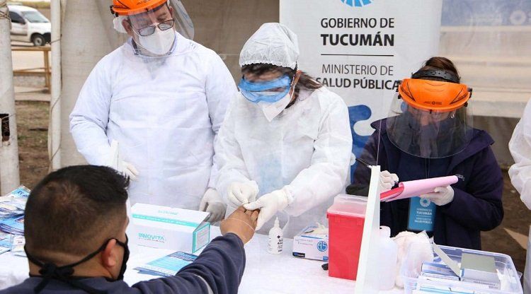 El Ministerio de Salud Pública informa que se suman 1368 nuevos casos de COVID-19 en Tucumán, totalizando 35.203.