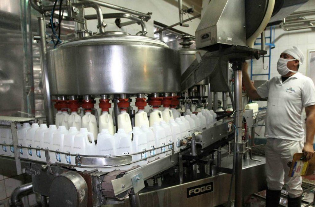 Industria láctea: Bajo tensión y riesgo de desabastecimiento