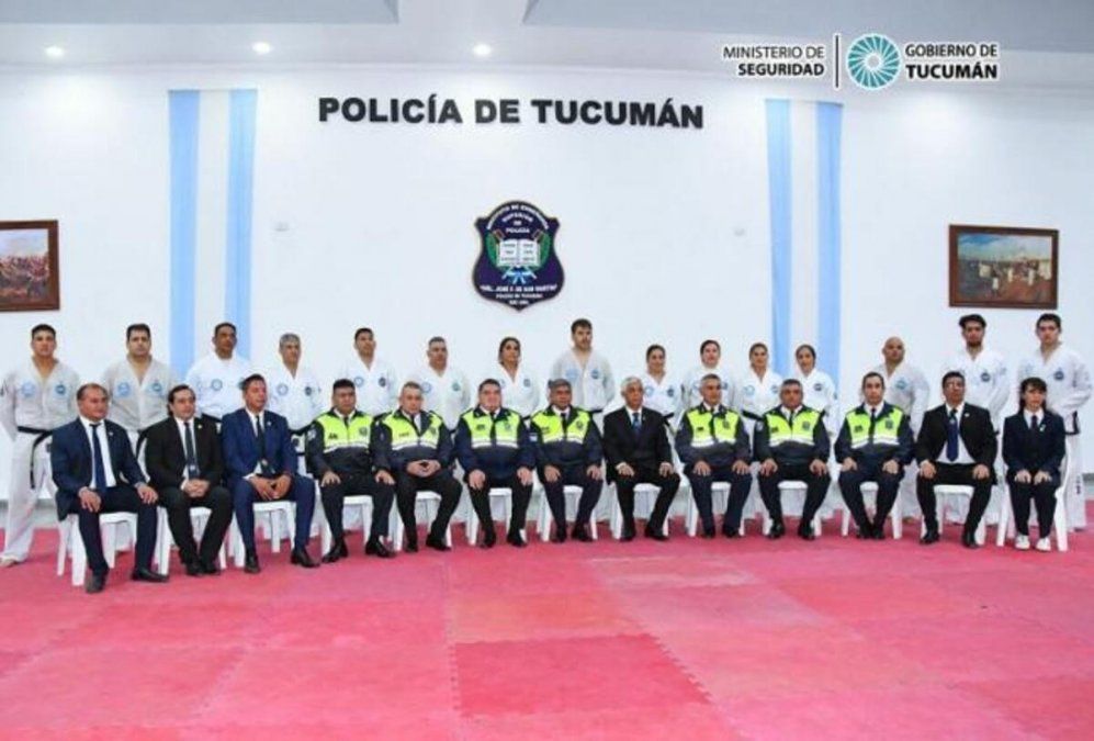 Alumnos de Taekwondo de la Policía obtuvieron Cinturón Negro