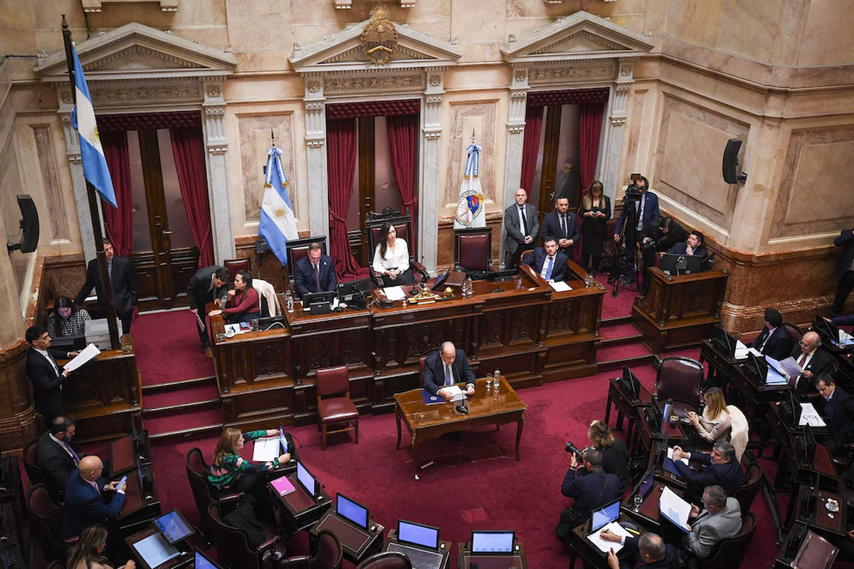 El Senado tratará este jueves el proyecto para aumentar jubilaciones. Foto: Infobae El Senado tratará este jueves el proyecto para aumentar jubilaciones. Foto: Infobae