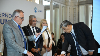 Jaldo puso en funciones a la nueva conducción de la Caja Popular de Ahorros