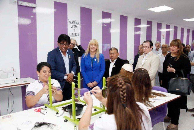 Se inauguró el primer Banco de Pelucas para pacientes oncológicos