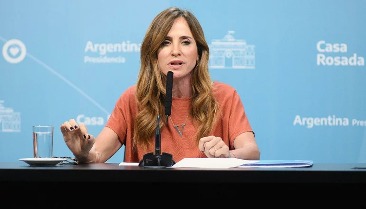 Tolosa Paz anunció la baja de 100 mil Potenciar Trabajo.