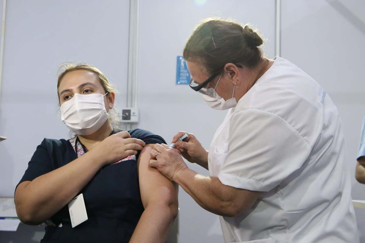 Tucumán recibió 28.800 dosis antigripales para el personal de salud