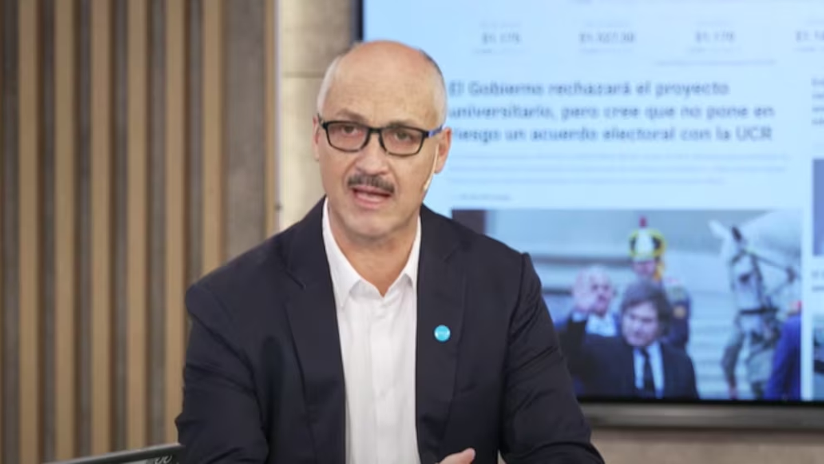 "La mayor&iacute;a no cuenta con las herramientas necesarias para adquirir computadoras", sostuvo el referente de UNICEF en el pa&iacute;s, Ram&iacute;rez Mesec. Foto: Infobae