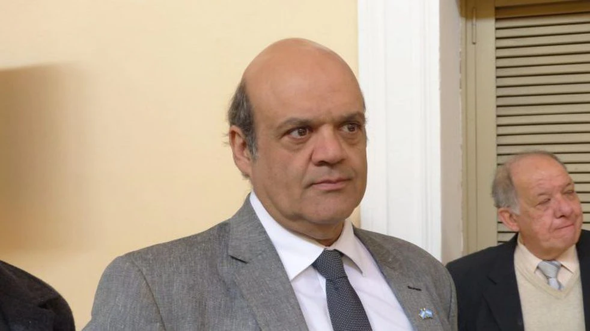 Saab habló del acuerdo con Enfermería.