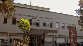 Repudian la detención a un profesor en la despedida del Indio Solari
