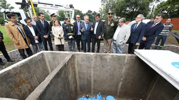 Jaldo inauguró un pozo de agua en el Liceo Militar Gral. Araoz de Lamadrid