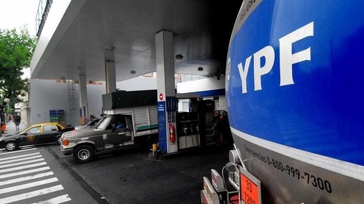YPF y Shell aumentaron el precio de sus combustibles