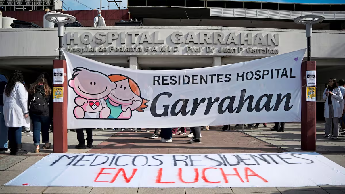 Garrahan: los gremios rechazan la suba salarial del Gobierno