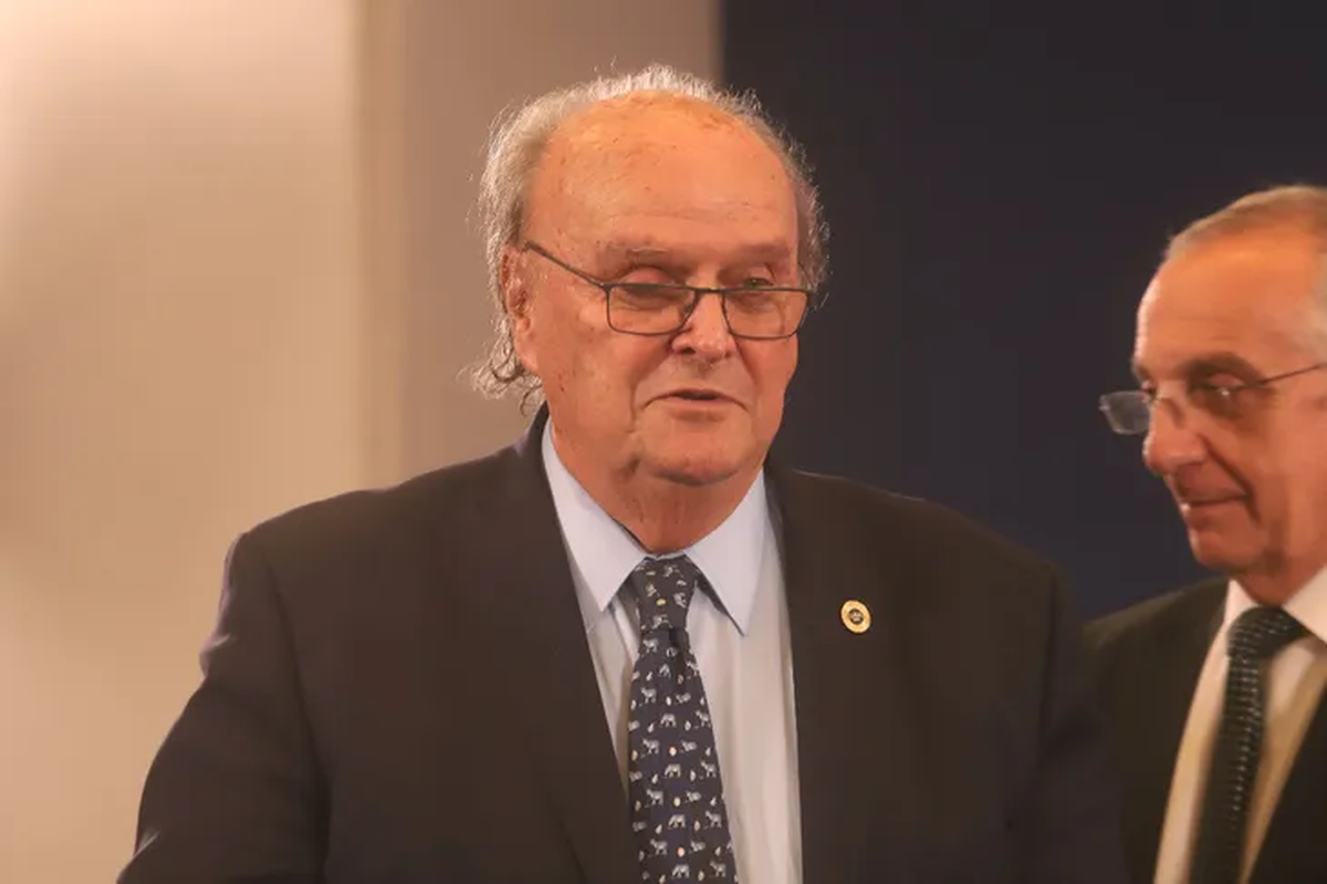 De Mendiguren quiere consenso entre oficialismo y oposición.